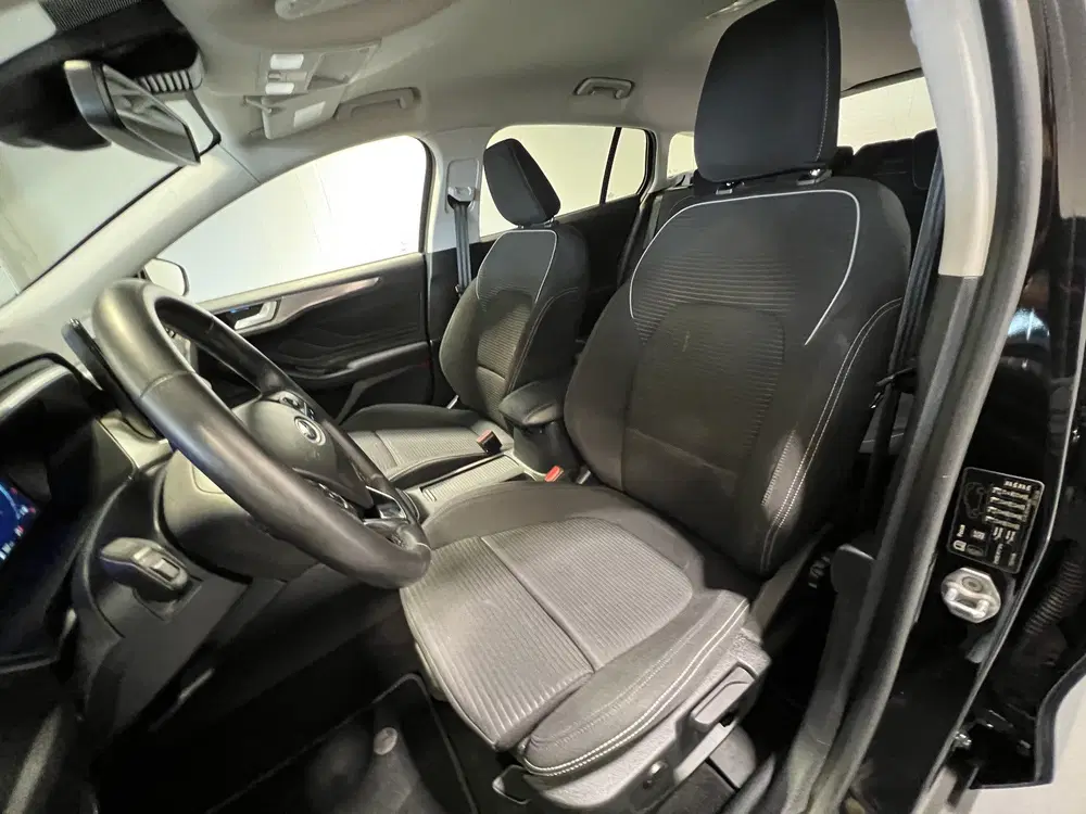 Ford Focus 1.0 EcoBoost Hybrid Titanium X uit 2023, foto 13