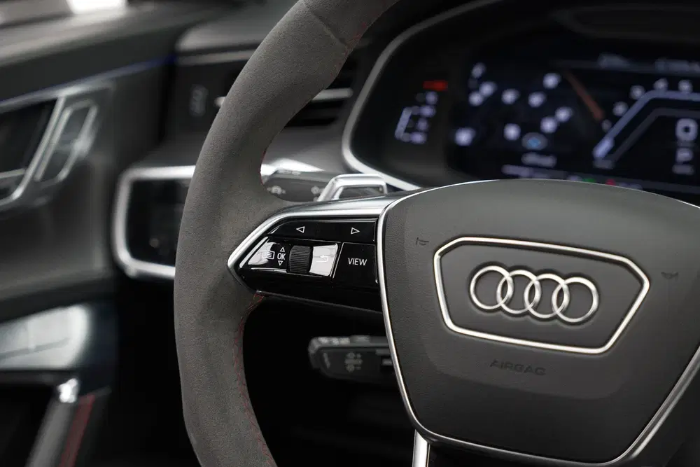 Audi RS6 TFSI 4.0 quattro uit 2020, foto 11
