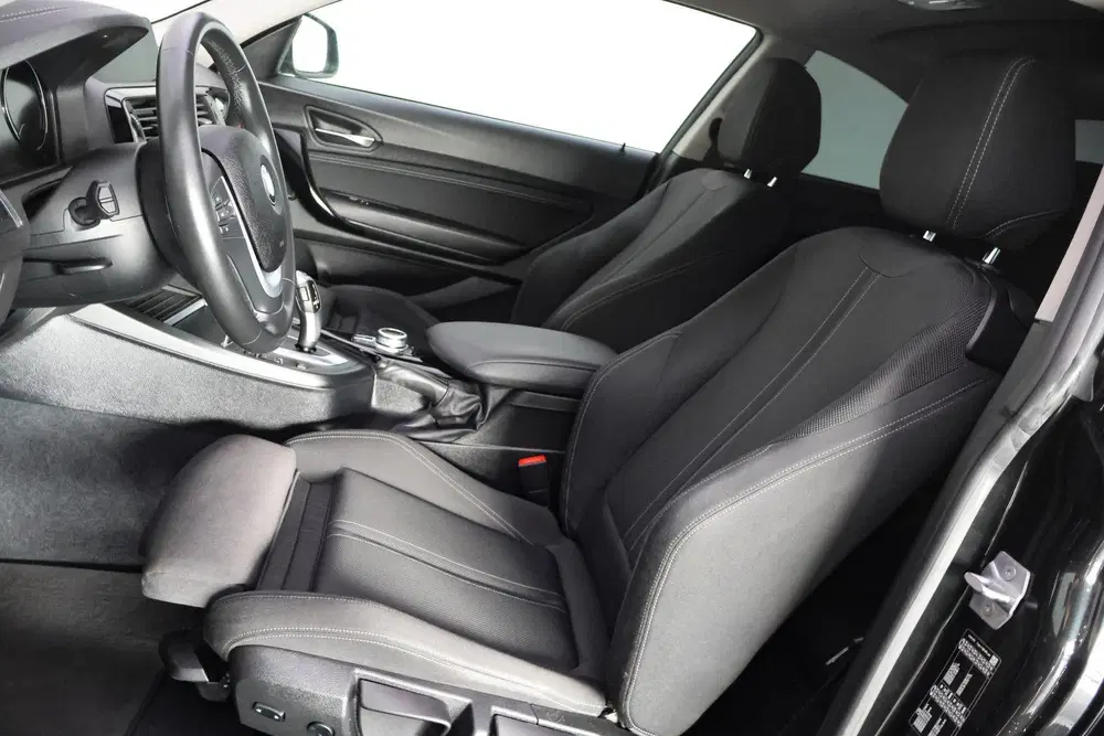 BMW 2-serie 2 Serie Coupé 218iA SPORTLINE FULL LED uit 2020, foto 10