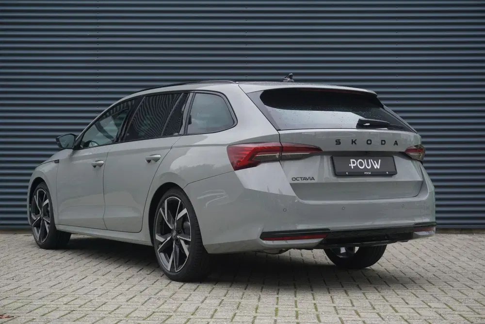 Skoda Octavia 1.5 TSI 150pk DSG MHEV Sportline Tour uit 2026, foto 10