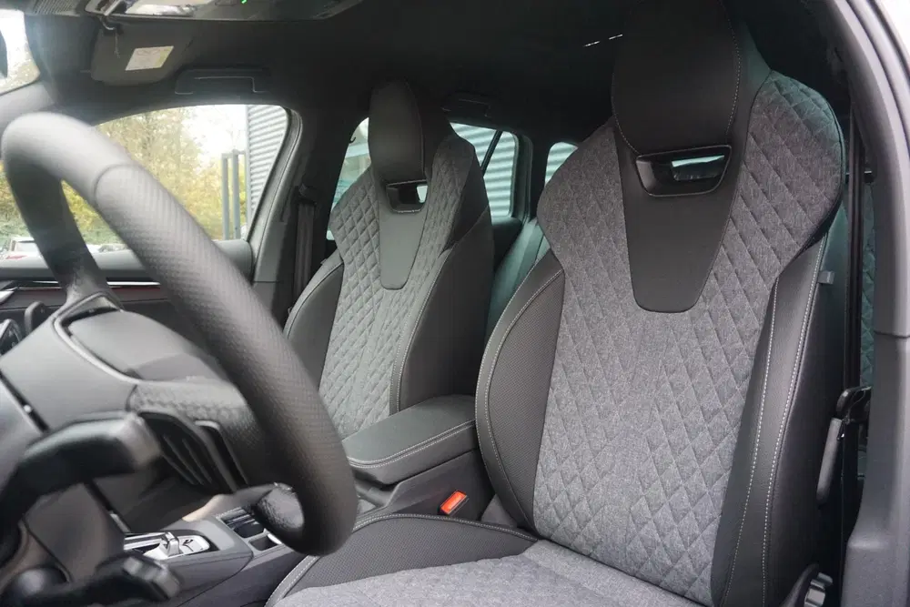 Skoda Octavia 1.5 TSI 150pk DSG MHEV Sportline Tour uit 2026, foto 4