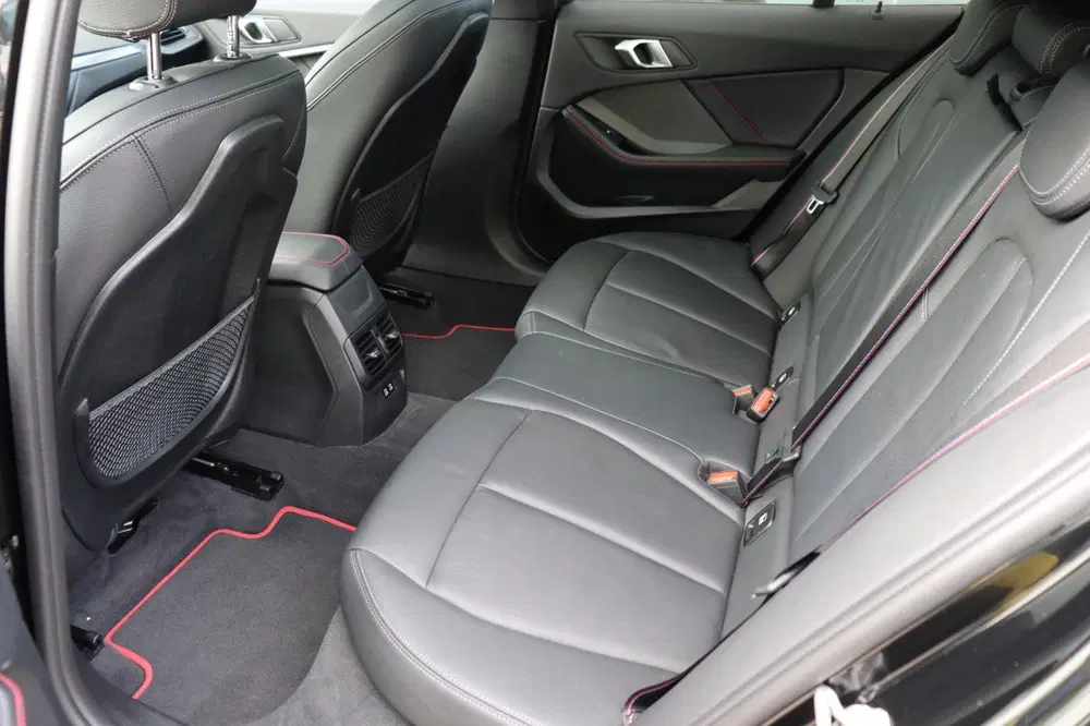 BMW 1-serie M-sport orgNL head-up schuifdak leer+vw uit 2023, foto 11