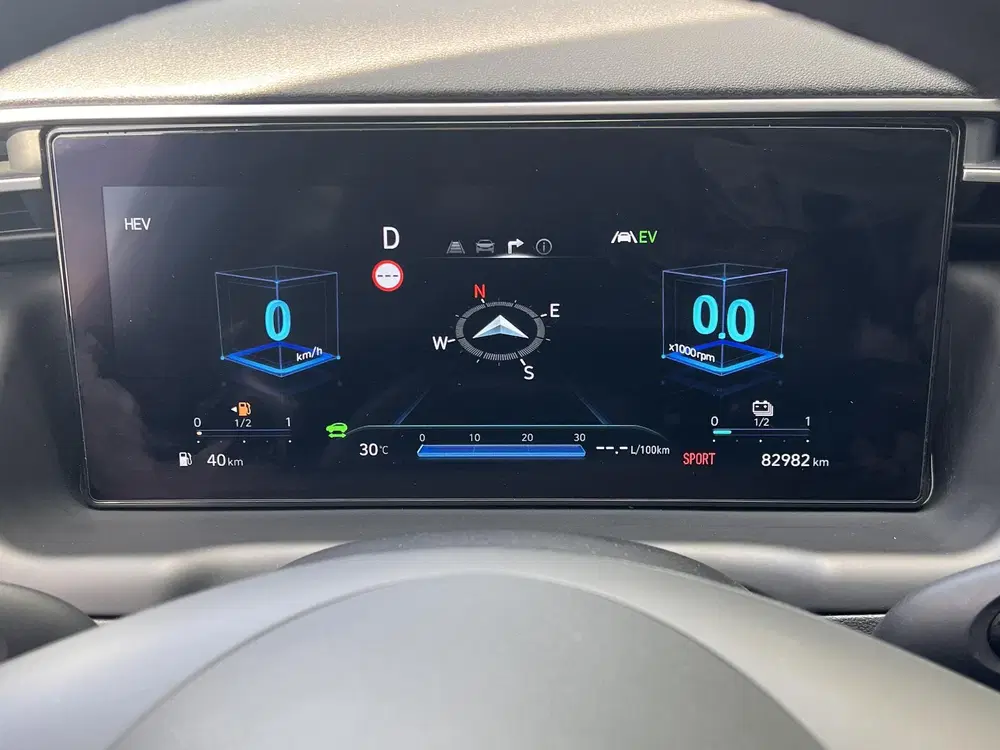 Hyundai TUCSON 1.6 T-GDI PHEV Premium 4WD uit 2022, foto 15