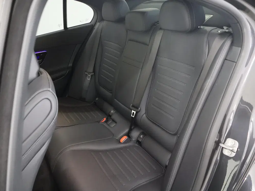Mercedes-Benz C-Klasse 300 e Business Solution AMG uit 2025, foto 10