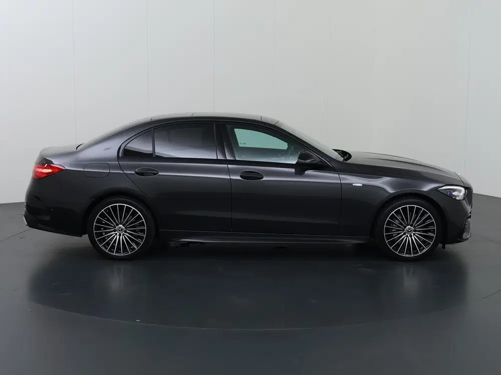Mercedes-Benz C-Klasse 300 e Business Solution AMG uit 2025, foto 6