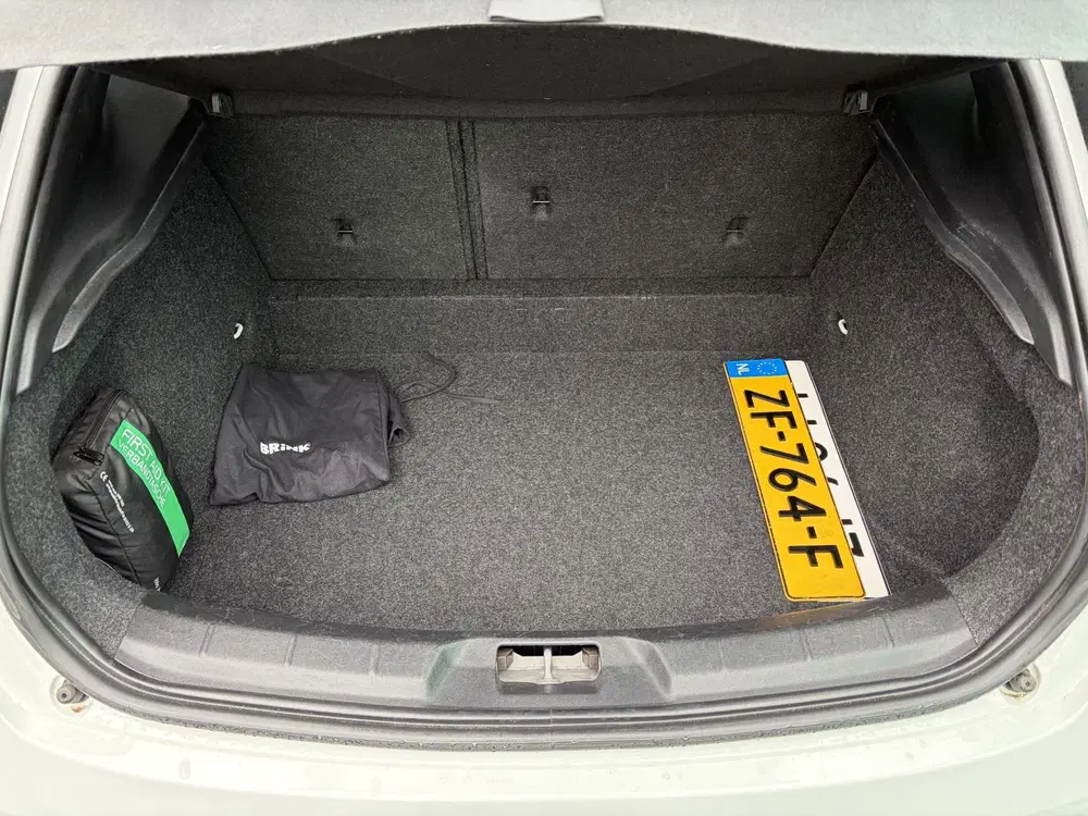 Volvo V40 1.5 T3 Polar+ Sport Automaat uit 2019, foto 10