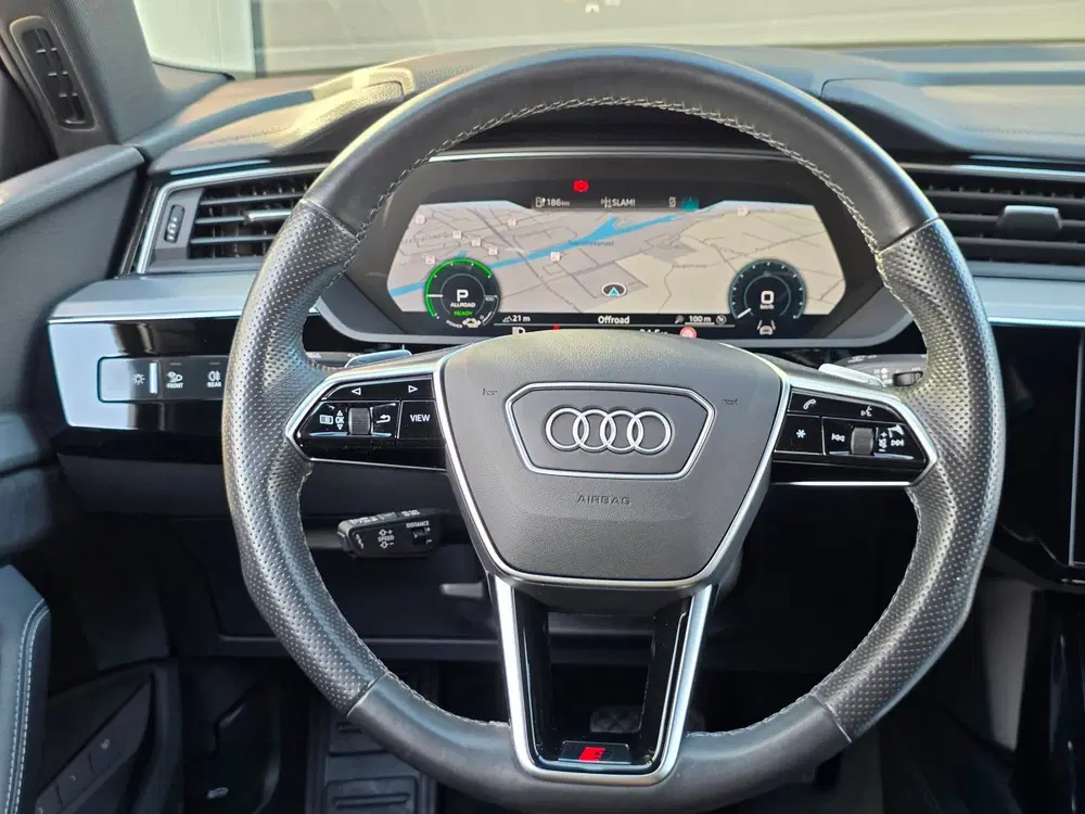 Audi e-tron 55 quattro S edition 95 kWh uit 2022, foto 5