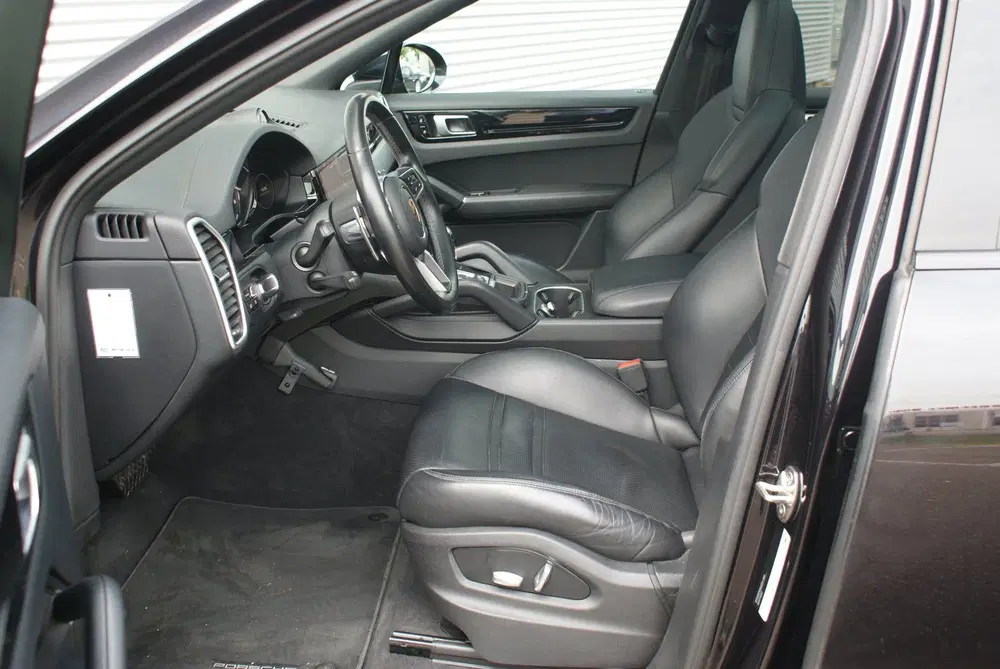 Porsche Cayenne Cayenne Coupé 3.0 E-Hybrid uit 2019, foto 15