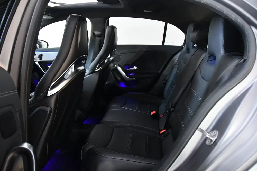 Mercedes-Benz A-Klasse AMG 35 4MATIC Edition 1 uit 2019, foto 6