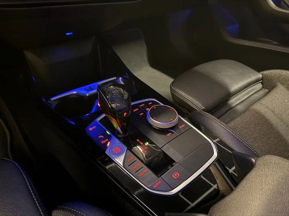 BMW 1-serie 118i Executive Edition uit 2019, foto 13