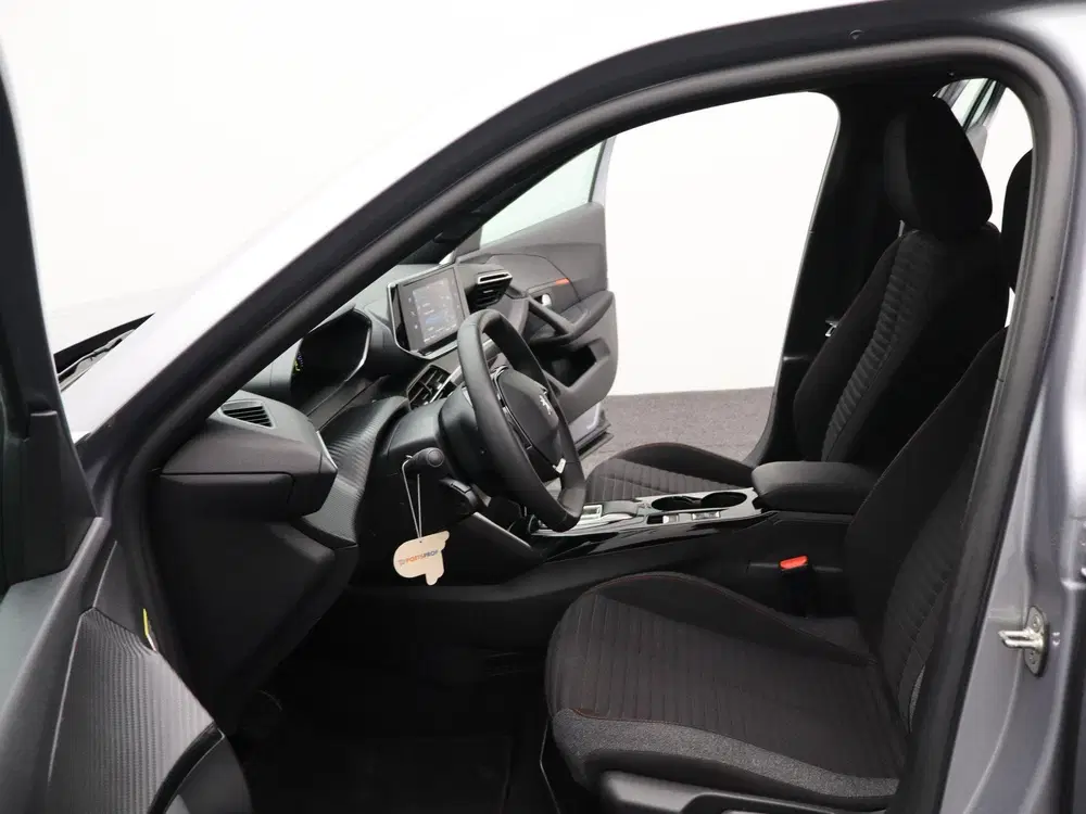 Peugeot 2008 e-2008 Active Pack uit 2023, foto 11
