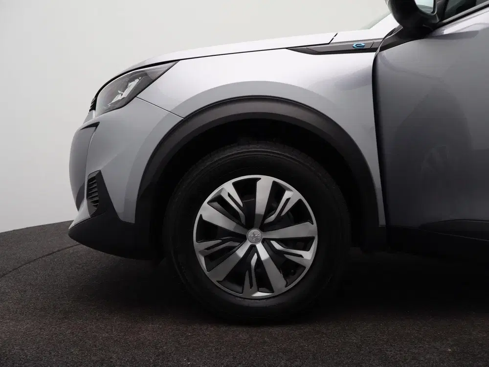 Peugeot 2008 e-2008 Active Pack uit 2023, foto 15