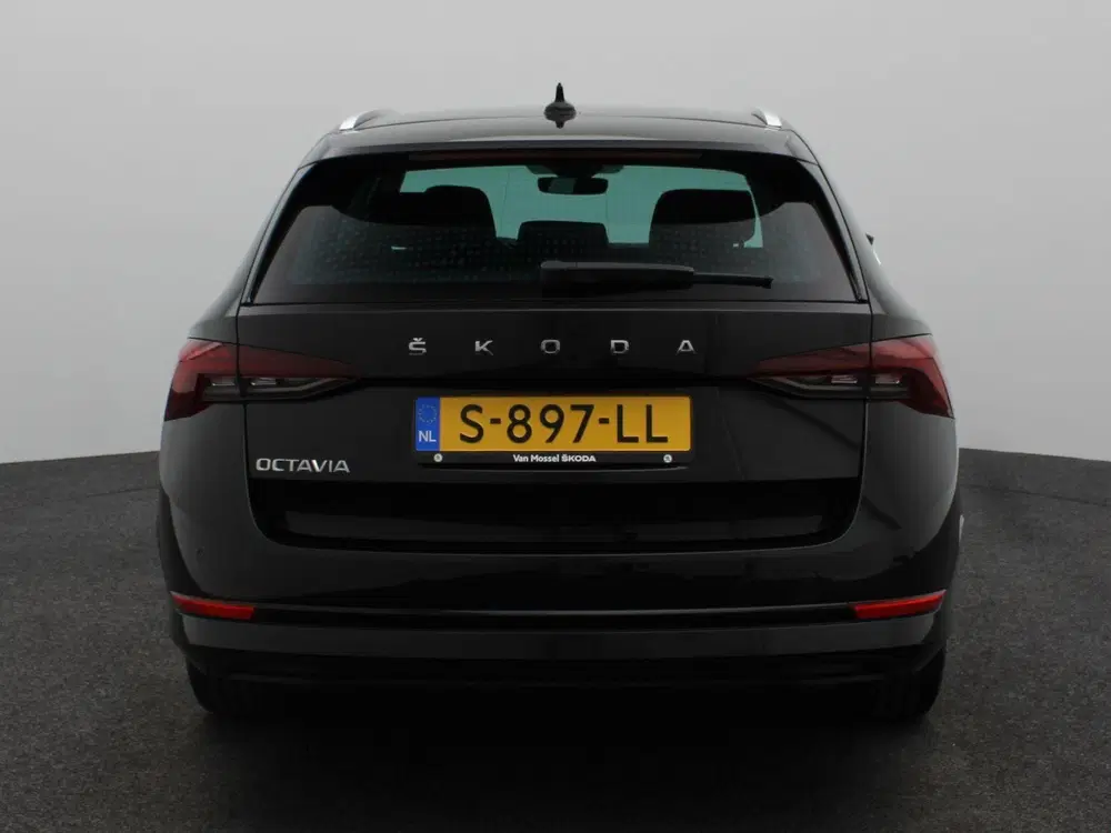 Skoda Octavia 1.0 TSI Business Edition Plus uit 2023, foto 5