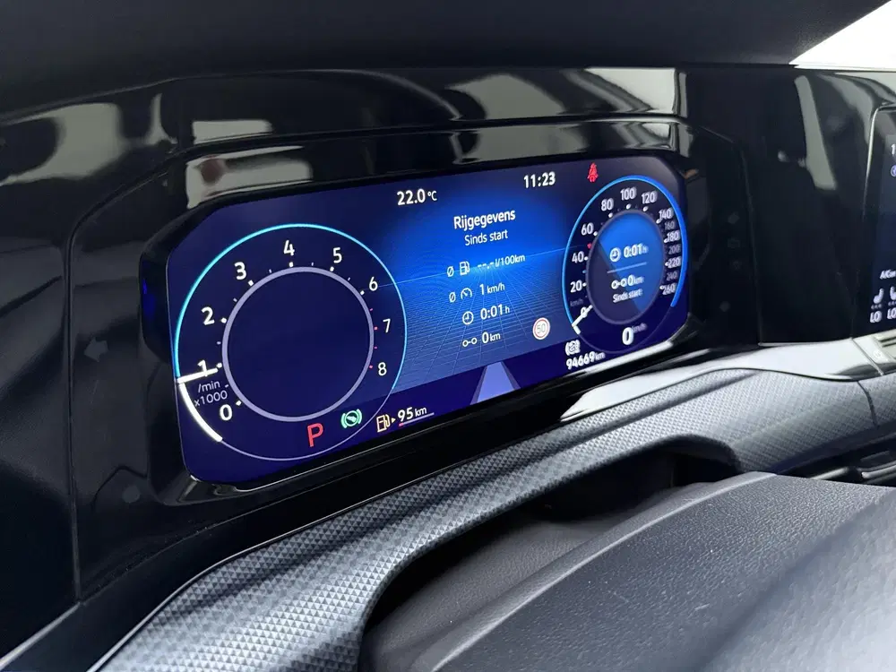 Volkswagen Golf 1.0 eTSI Life Business uit 2020, foto 14