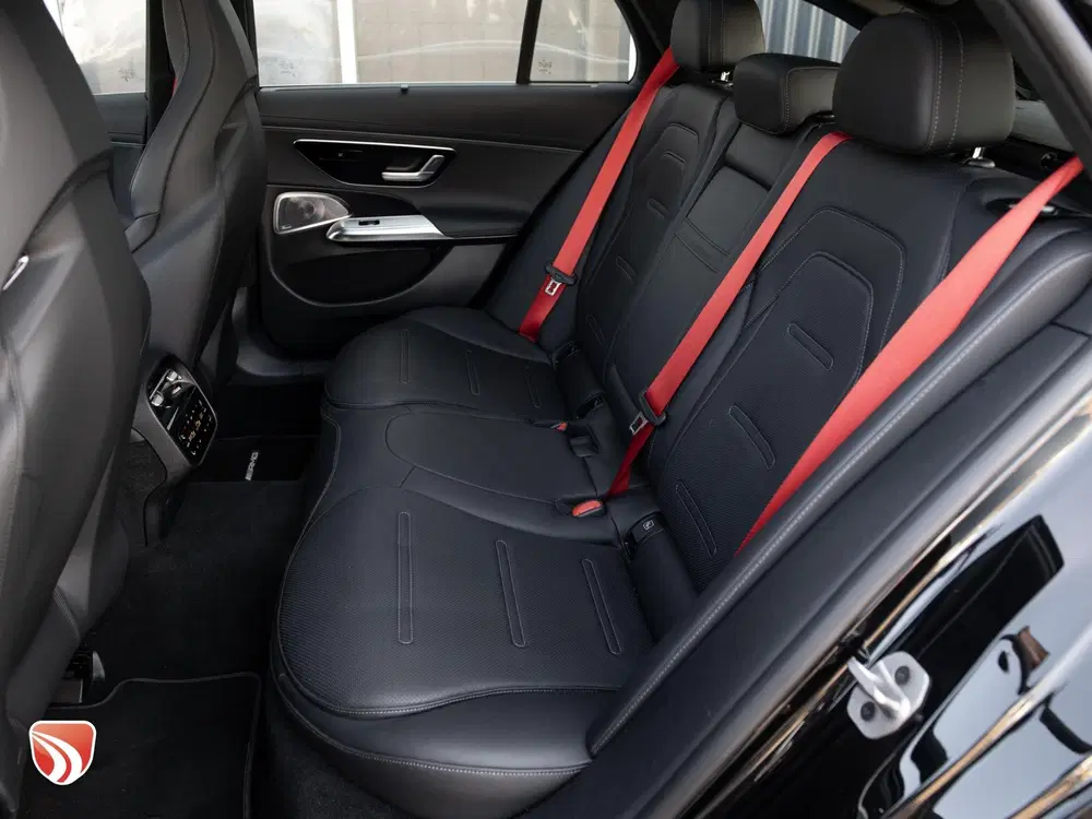 Mercedes-Benz E-Klasse AMG 53 4MATIC+ 612pk uit 2024, foto 4