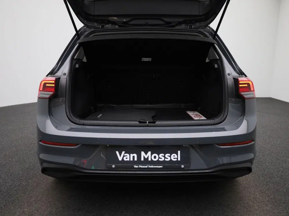 Volkswagen Golf 2.0 TDI 110kW Life DSG uit 2020, foto 13