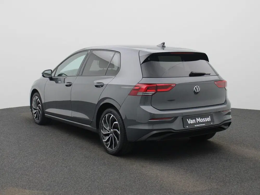 Volkswagen Golf 2.0 TDI 110kW Life DSG uit 2020, foto 2