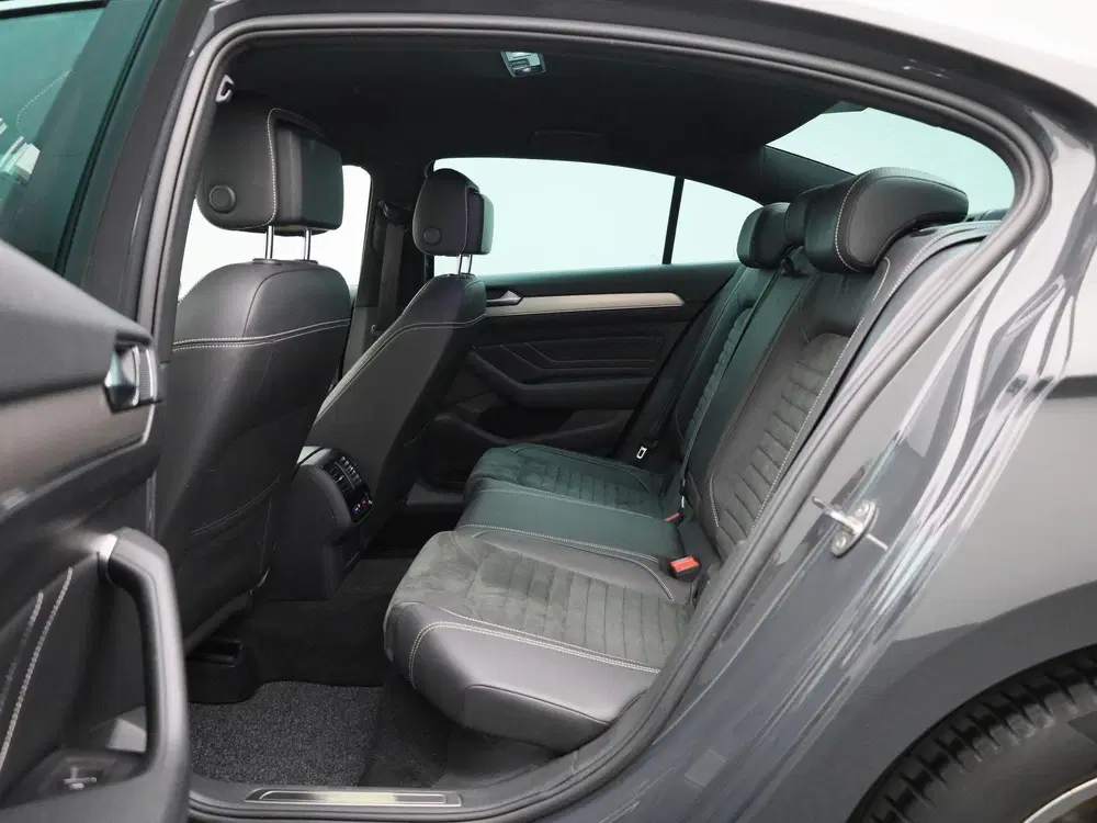 Volkswagen Passat 1.5 TSI R-Line Business + AUTOMAAT uit 2021, foto 12