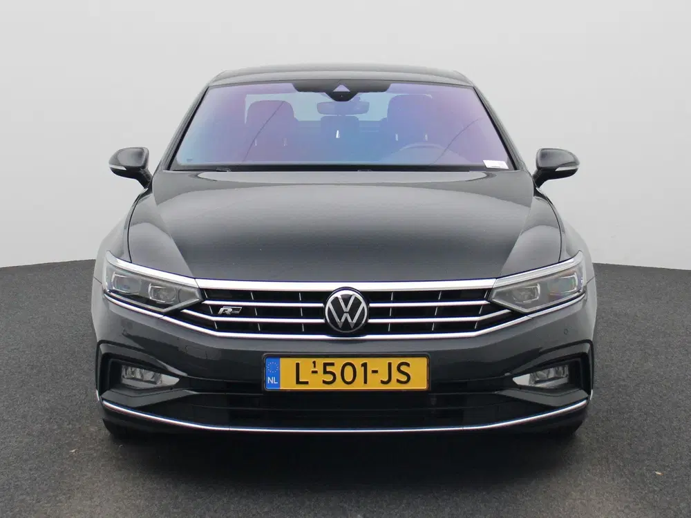 Volkswagen Passat 1.5 TSI R-Line Business + AUTOMAAT uit 2021, foto 3