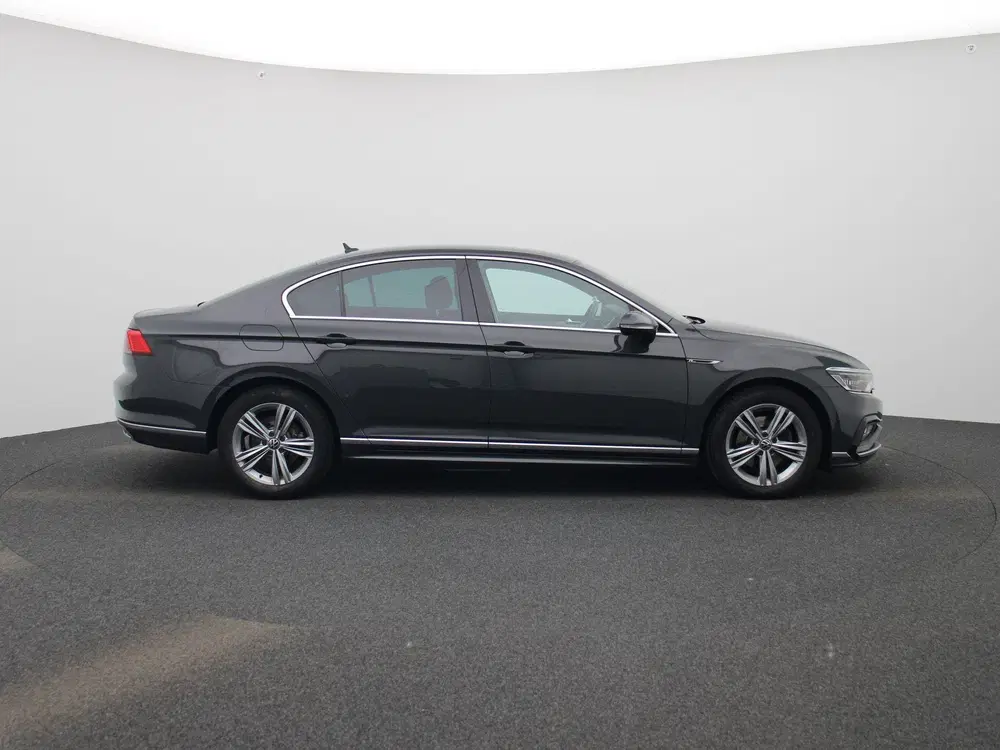 Volkswagen Passat 1.5 TSI R-Line Business + AUTOMAAT uit 2021, foto 6