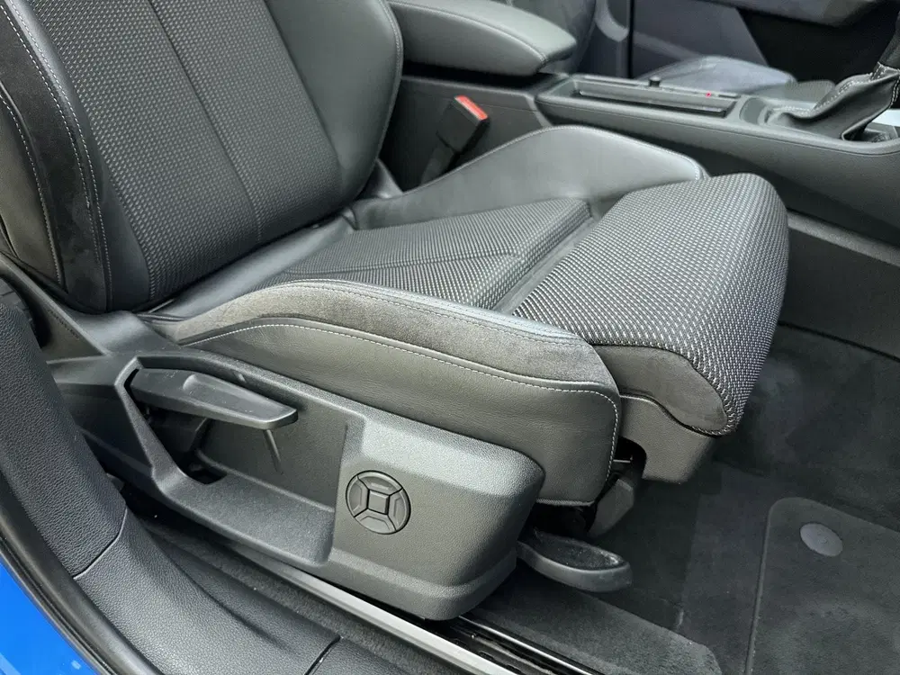 Audi Q3 40 TFSI quattro S Line edition one uit 2019, foto 12