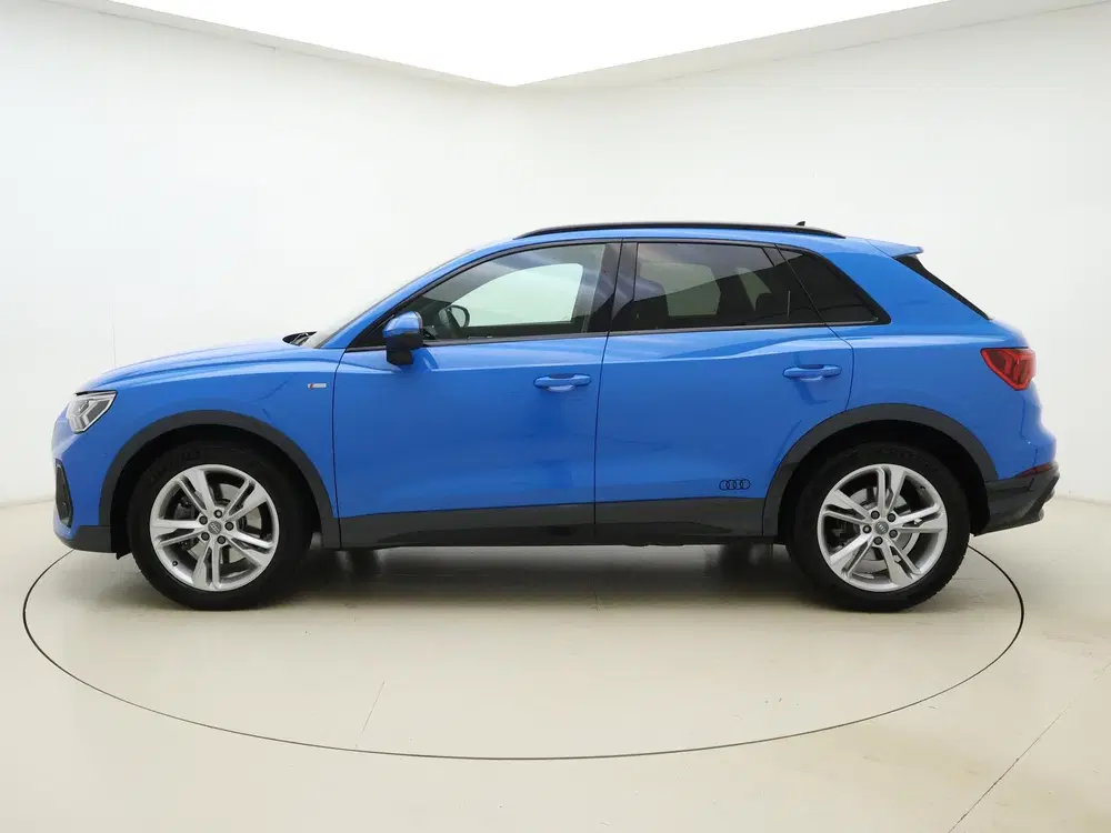 Audi Q3 40 TFSI quattro S Line edition one uit 2019, foto 2