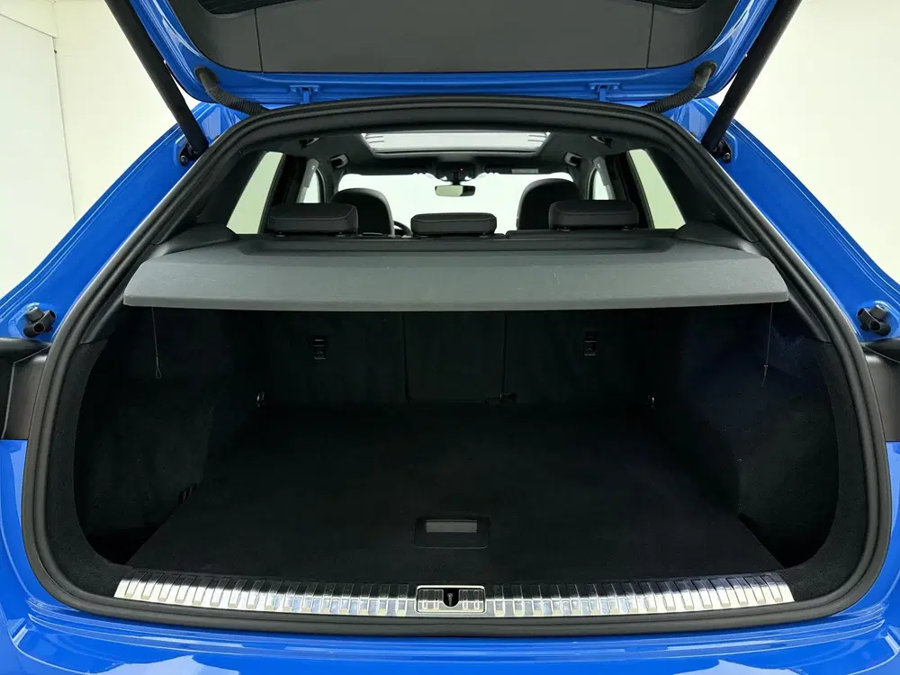 Audi Q3 40 TFSI quattro S Line edition one uit 2019, foto 3