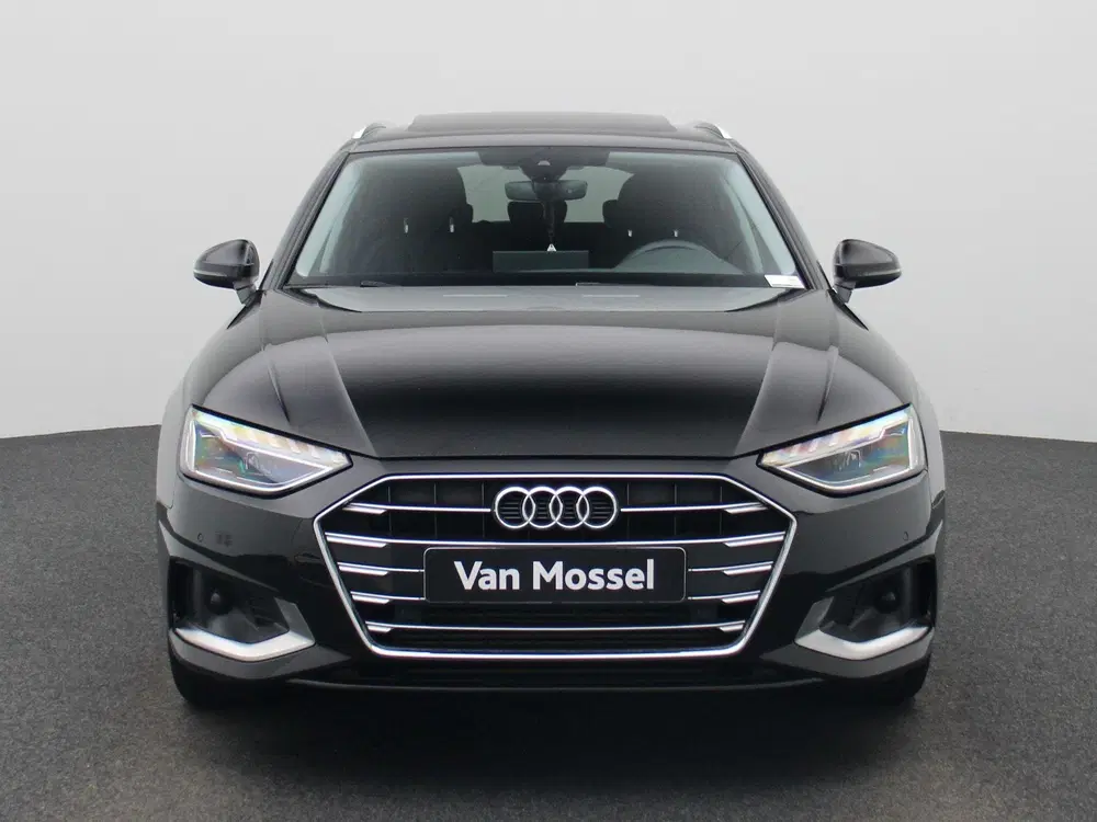 Audi A4 35 TFSI Pro Line uit 2022, foto 3