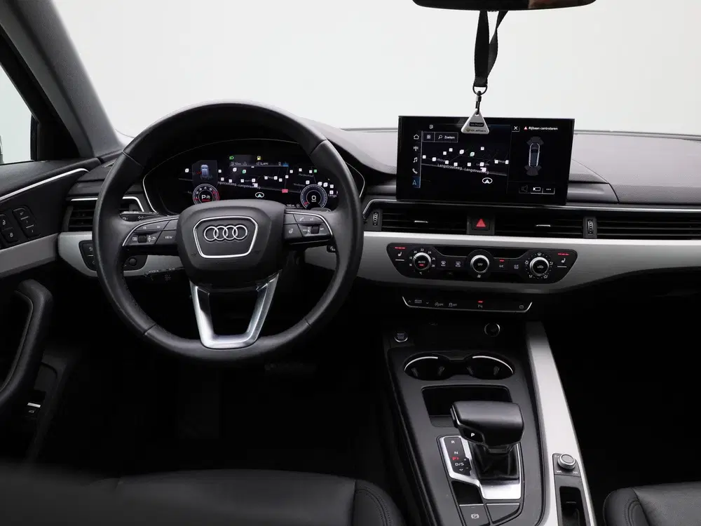 Audi A4 35 TFSI Pro Line uit 2022, foto 7