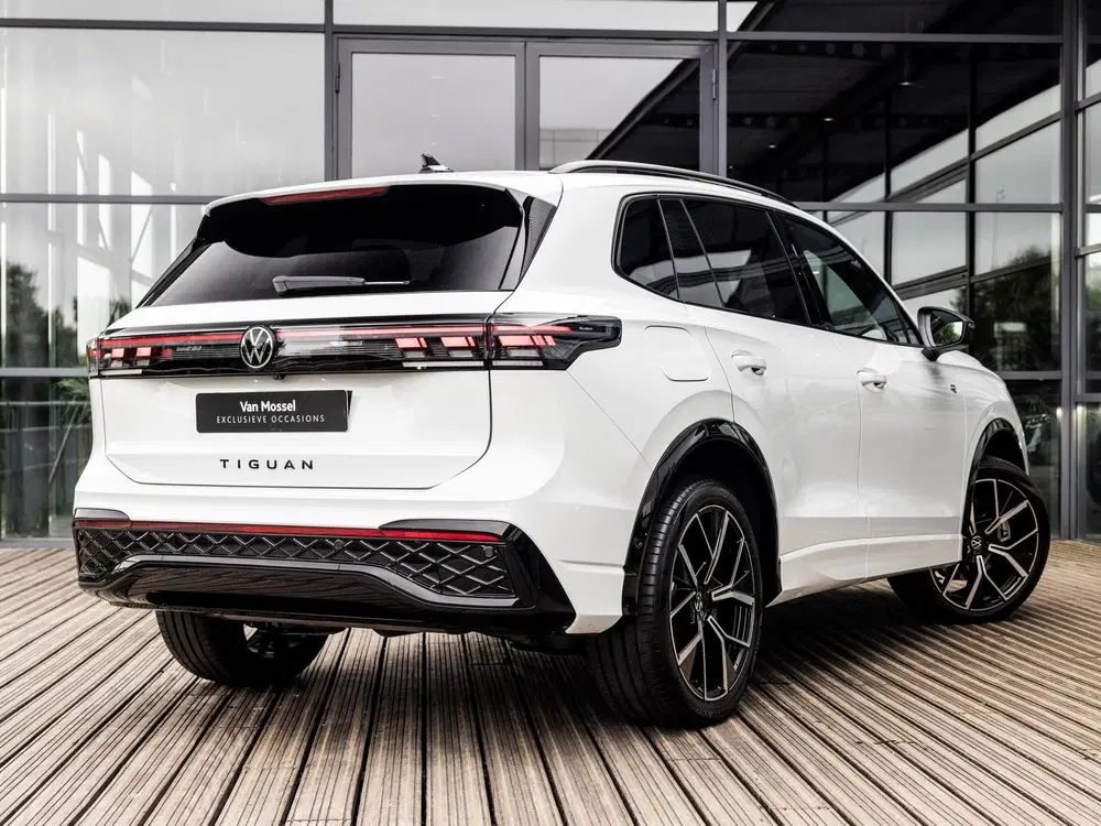 Volkswagen Tiguan 1.5 eHybrid R-Line Edition uit 2025, foto 6