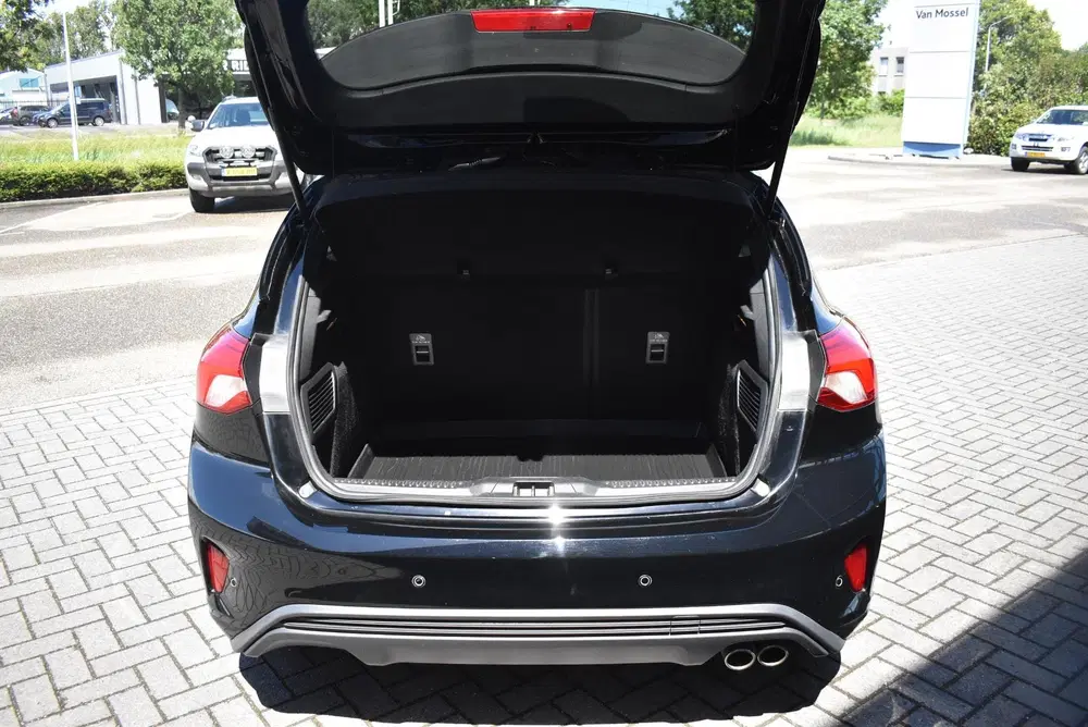 Ford Focus 1.0 EcoBoost ST Line Business uit 2019, foto 12