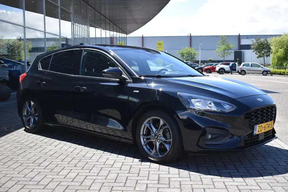 Ford Focus 1.0 EcoBoost ST Line Business uit 2019, foto 3