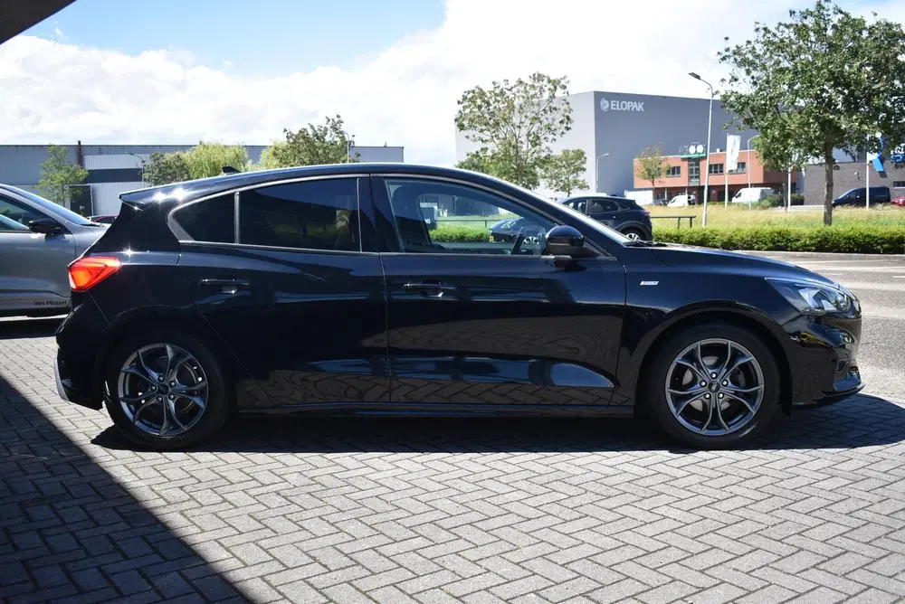 Ford Focus 1.0 EcoBoost ST Line Business uit 2019, foto 4