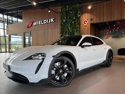 Porsche Taycan 4 93 kWh Tot 2030 fabrieksgaran uit 2022