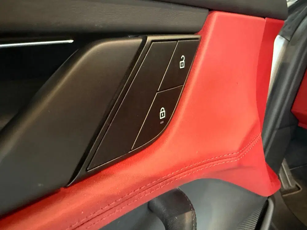 Porsche Taycan 4 93 kWh Tot 2030 fabrieksgaran uit 2022, foto 12