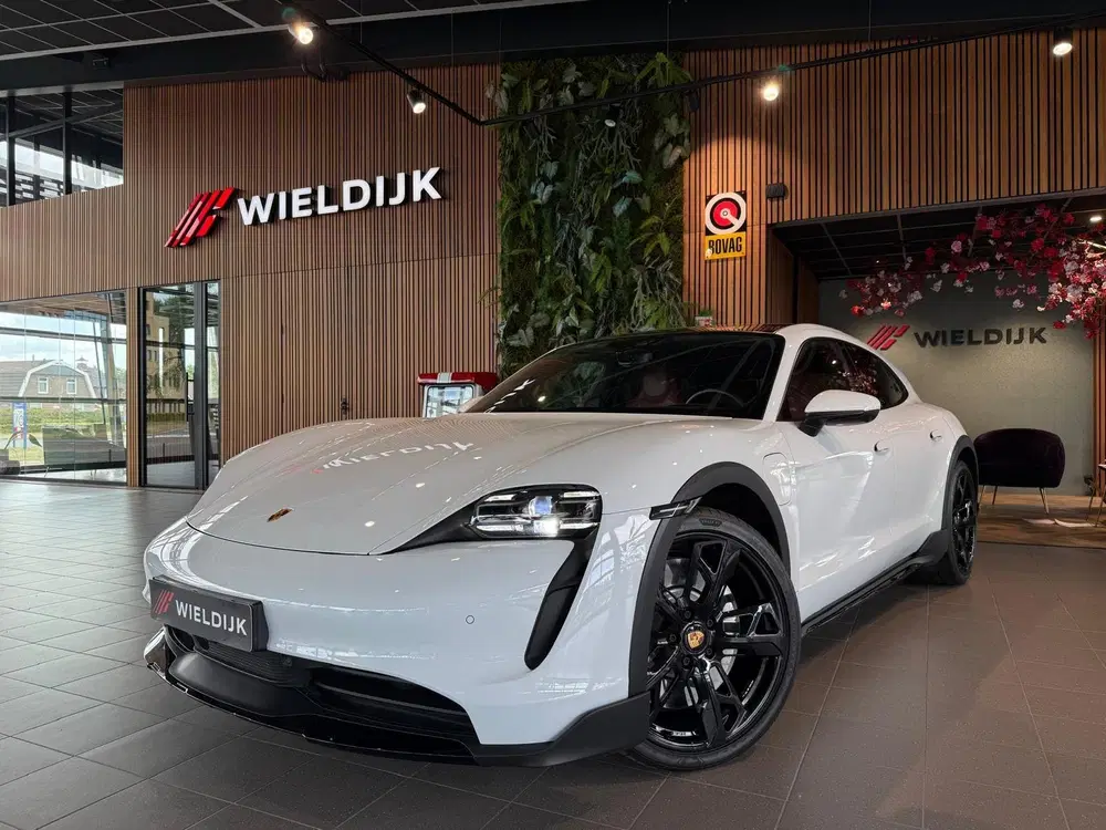 Porsche Taycan 4 93 kWh Tot 2030 fabrieksgaran uit 2022, foto 2