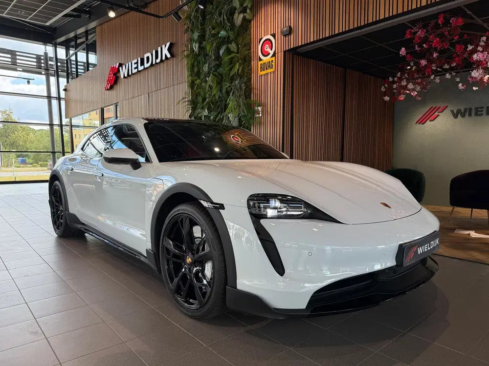 Porsche Taycan 4 93 kWh Tot 2030 fabrieksgaran uit 2022, foto 5