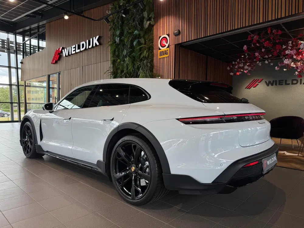 Porsche Taycan 4 93 kWh Tot 2030 fabrieksgaran uit 2022, foto 6