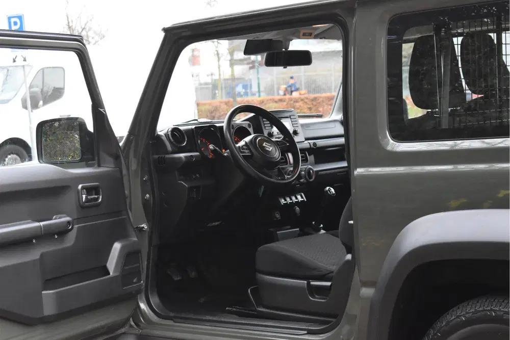 Suzuki Jimny Professional 4x4 Allgrip uit 2022, foto 11