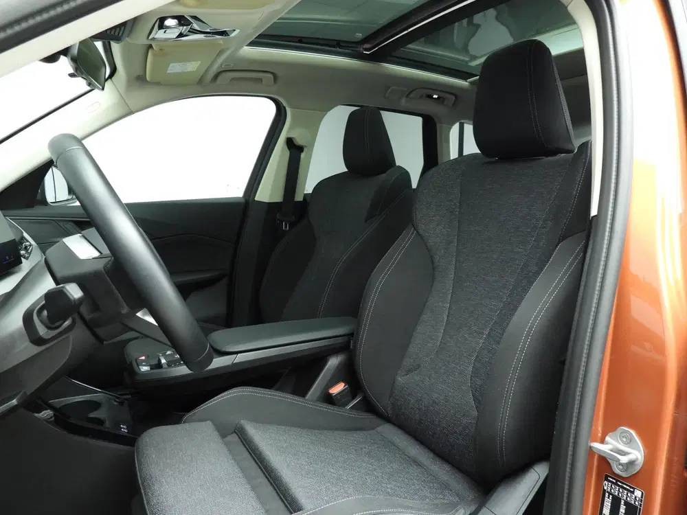 BMW iX1 eDrive20 uit 2024, foto 8