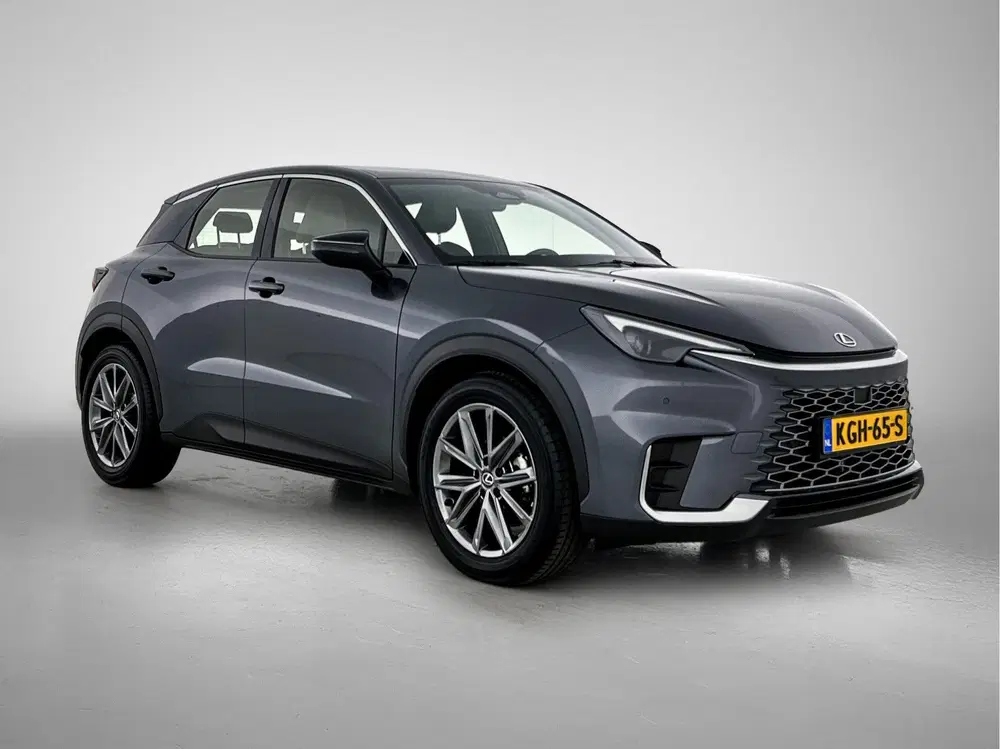Lexus LBX Elegant 2WD uit 2024, foto 13