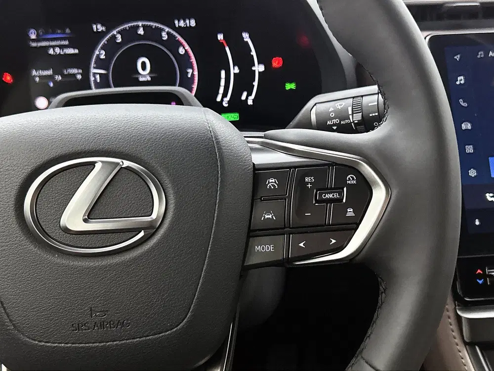 Lexus LBX Elegant 2WD uit 2024, foto 15