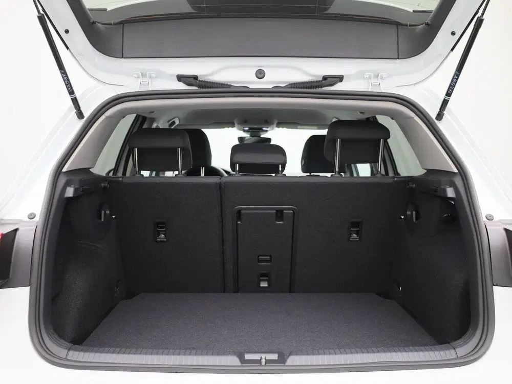 Volkswagen Golf 1.0 eTSI Life Business led matrix (iq.ligh uit 2024, foto 14