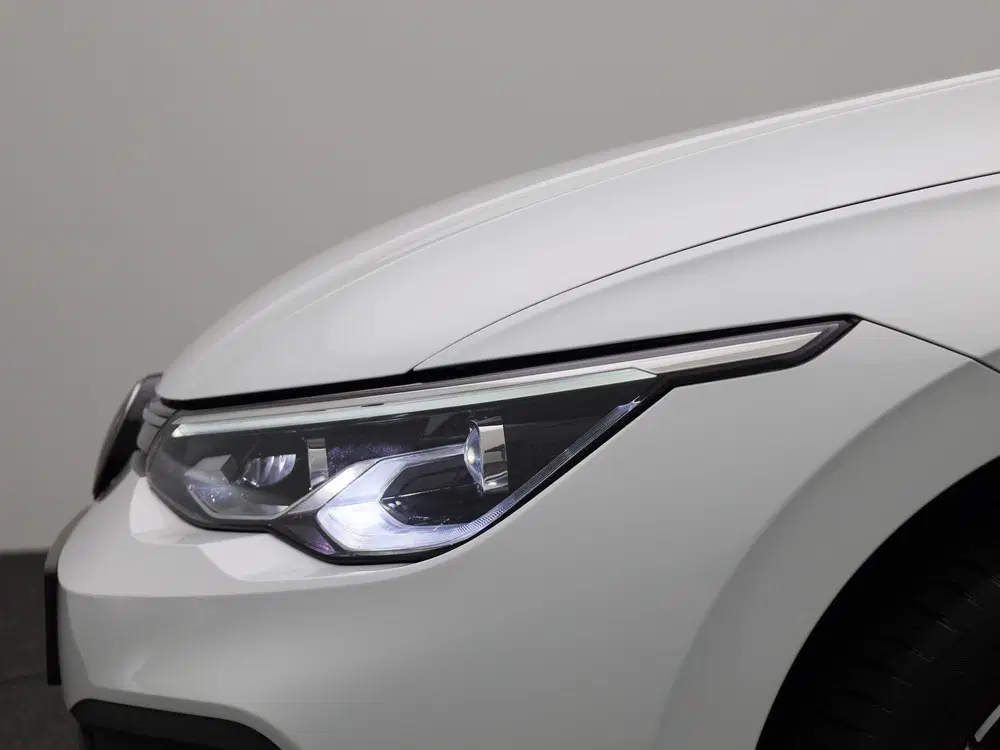 Volkswagen Golf 1.0 eTSI Life Business led matrix (iq.ligh uit 2024, foto 15