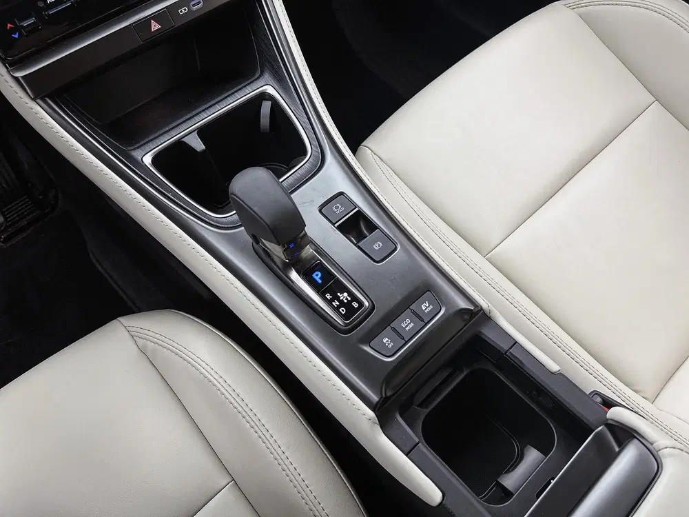 Lexus LBX Elegant 2WD uit 2024, foto 11