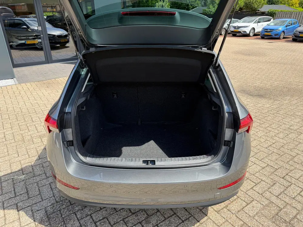 Skoda Scala 1.0 TSI 110pk Greentech Active (bj 2023) uit 2023, foto 11
