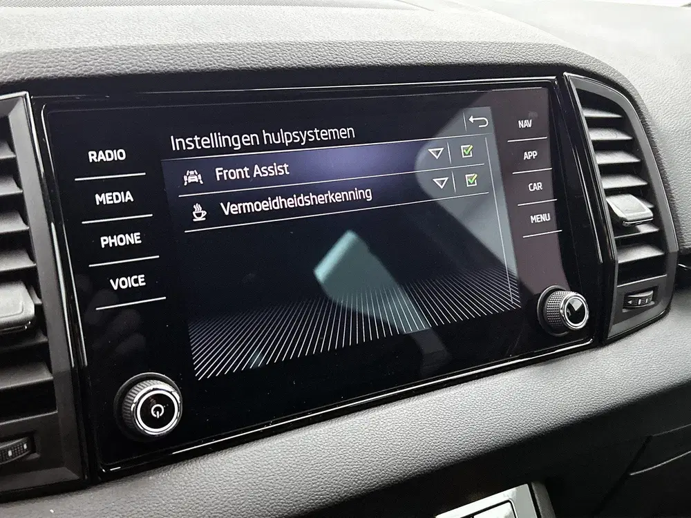 Skoda Karoq 1.5 TSI ACT Sportline Business uit 2022, foto 12