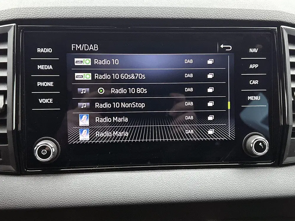 Skoda Karoq 1.5 TSI ACT Sportline Business uit 2022, foto 7
