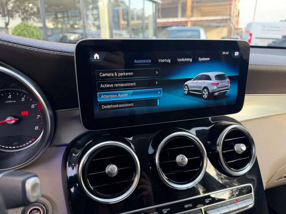 Mercedes-Benz GLC 200 Premium Plus Leder uit 2019, foto 9