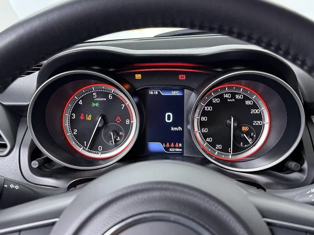 Suzuki Swift 1.2 Select Smart Hybrid uit 2022, foto 12